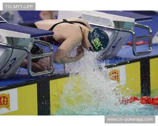 女子200米自由泳三强争霸，何诗蓓挑战内地双姝